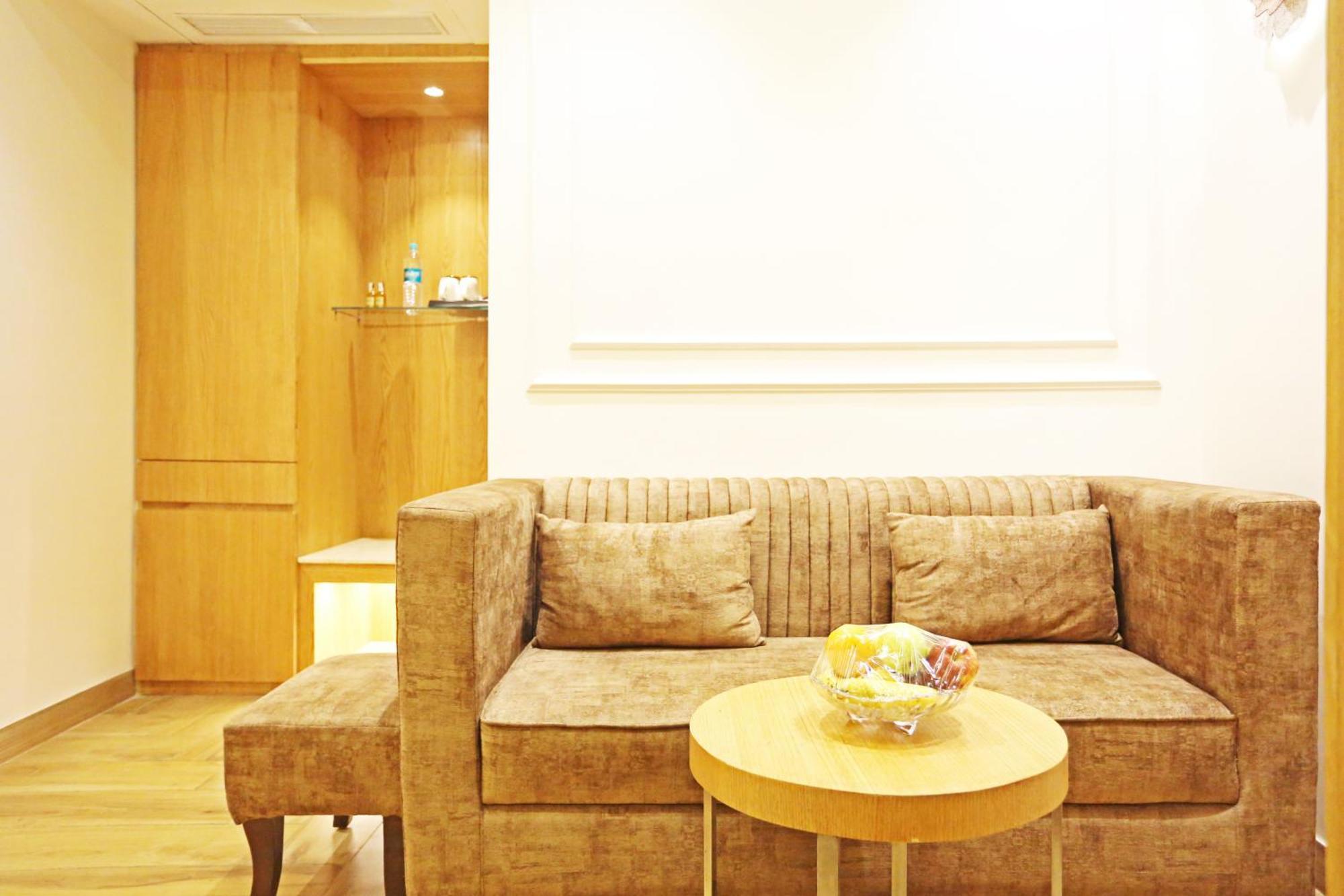 Jrd Luxury-Business Hotel New Delhi Exterior photo