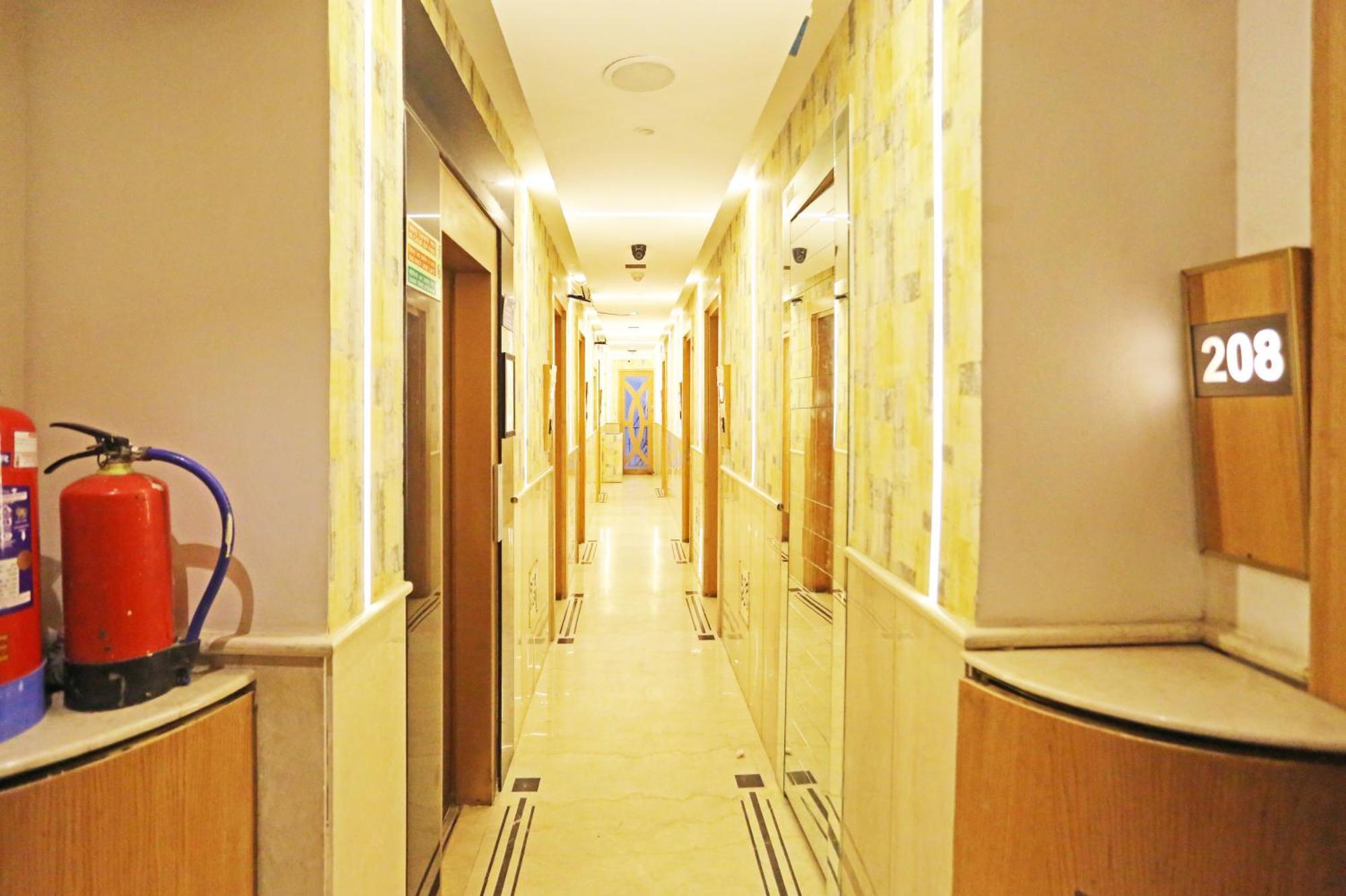 Jrd Luxury-Business Hotel New Delhi Exterior photo