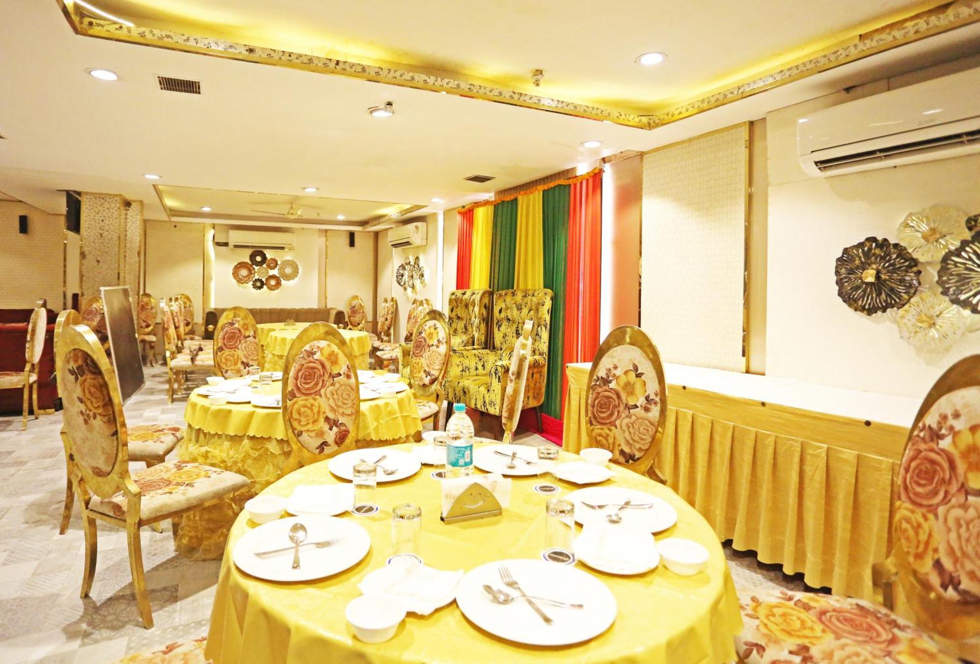 Jrd Luxury-Business Hotel New Delhi Exterior photo